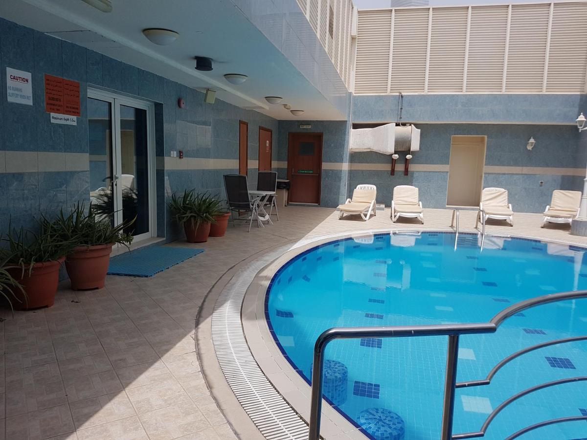 Platinum Hotel Apartments Abu Dhabi Esterno foto
