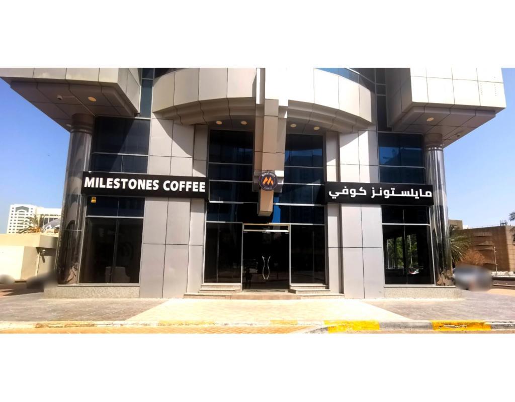 Platinum Hotel Apartments Abu Dhabi Esterno foto