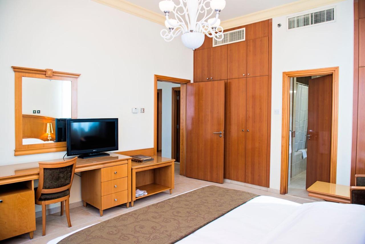 Platinum Hotel Apartments Abu Dhabi Esterno foto